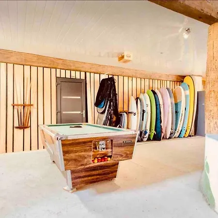 Surf, Skate And Wine House. Holiday home *